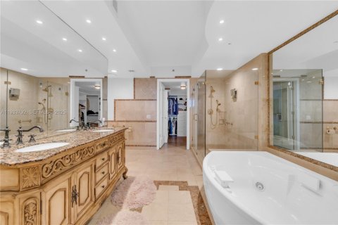 Снять в аренду кондоминиум в Санни-Айлс-Бич, Флорида 2 спальни, 176.51м2, № 1992487 - фото 12