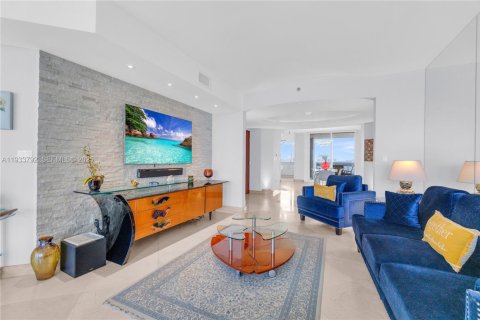 Снять в аренду кондоминиум в Санни-Айлс-Бич, Флорида 2 спальни, 176.51м2, № 1992487 - фото 28