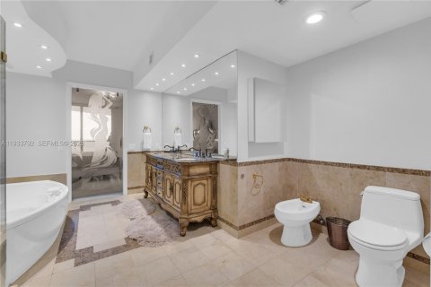 Снять в аренду кондоминиум в Санни-Айлс-Бич, Флорида 2 спальни, 176.51м2, № 1992487 - фото 20