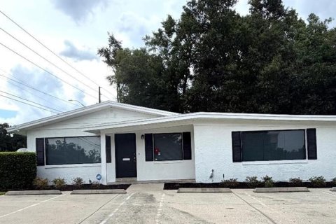 Immobilier commercial à Altamonte Springs, Floride 153.57 m2 № 2306481