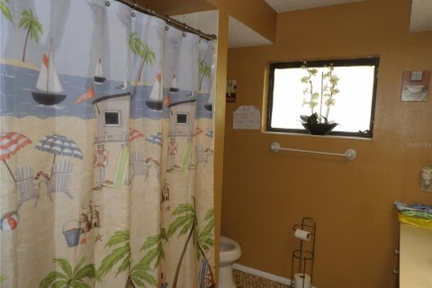 House in Spring Hill, Florida 3 bedrooms, 172.98 sq.m. № 2225106 - photo 22