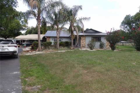 House in Spring Hill, Florida 3 bedrooms, 172.98 sq.m. № 2225106