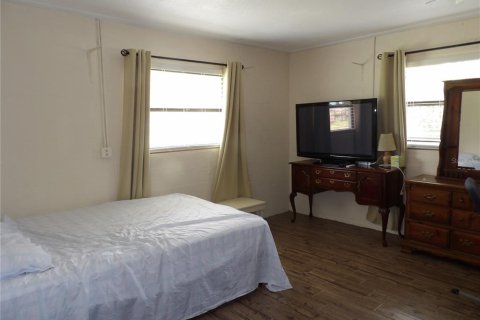 House in Spring Hill, Florida 3 bedrooms, 172.98 sq.m. № 2225106 - photo 29