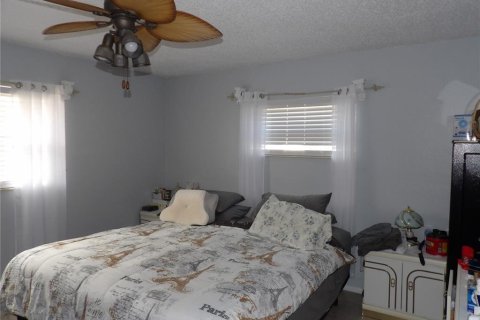 House in Spring Hill, Florida 3 bedrooms, 172.98 sq.m. № 2225106 - photo 24