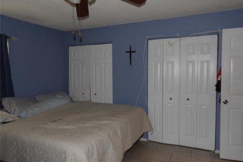 House in Spring Hill, Florida 3 bedrooms, 172.98 sq.m. № 2225106 - photo 19