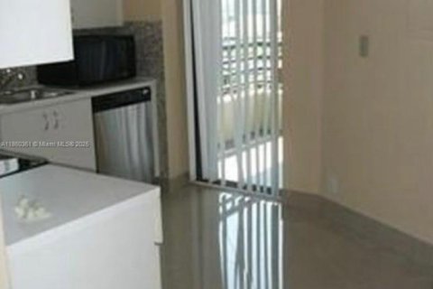 Condo in Aventura, Florida, 2 bedrooms  № 1888978 - photo 4