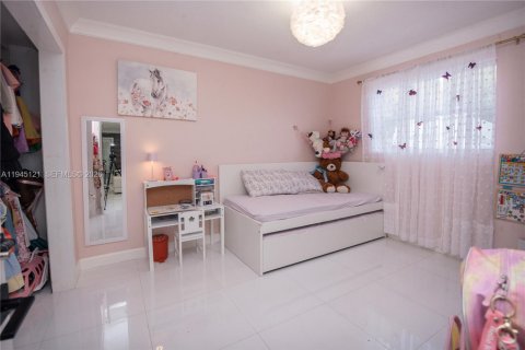 House in Pompano Beach, Florida 2 bedrooms, 102.56 sq.m. № 2002214 - photo 14