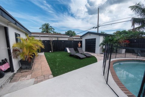 House in Pompano Beach, Florida 2 bedrooms, 102.56 sq.m. № 2002214 - photo 20