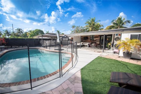 House in Pompano Beach, Florida 2 bedrooms, 102.56 sq.m. № 2002214 - photo 29