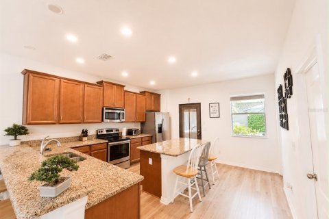 Touwnhouse à louer à Windermere, Floride: 3 chambres, 150.22 m2 № 2157471 - photo 9