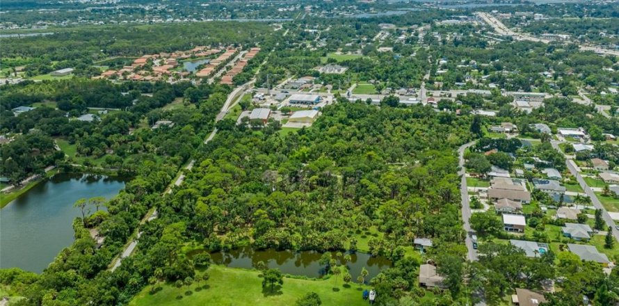 Land in Nokomis, Florida № 2275529