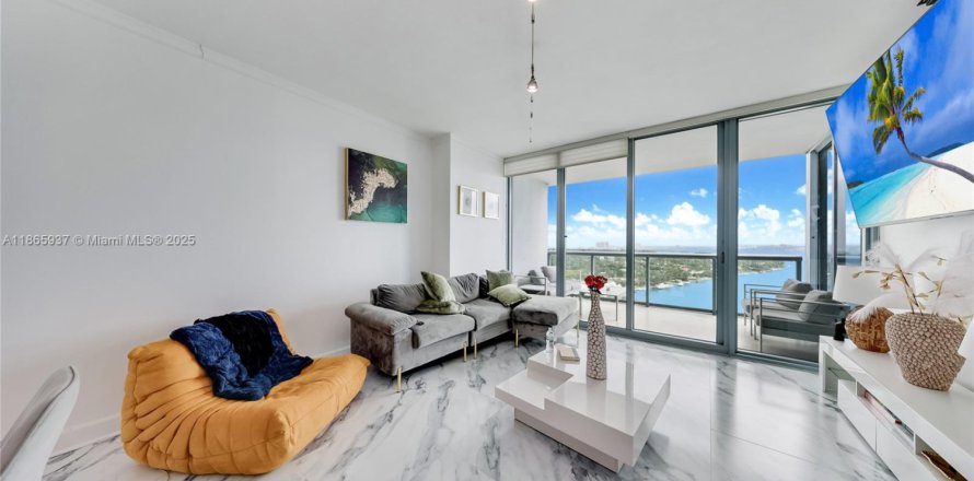 Condo à Miami, Floride, 2 chambres № 2057529