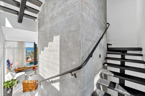 Villa ou maison à vendre à Miami Beach, Floride: 3 chambres, 292.92 m2 № 1988689 - photo 20