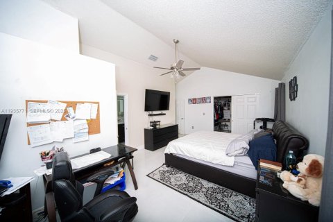 Casa en venta en Miramar, Florida, 4 dormitorios, 220.92 m2 № 1993881 - foto 9