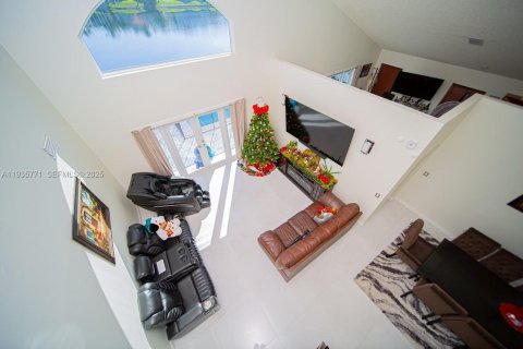 Casa en venta en Miramar, Florida, 4 dormitorios, 220.92 m2 № 1993881 - foto 25
