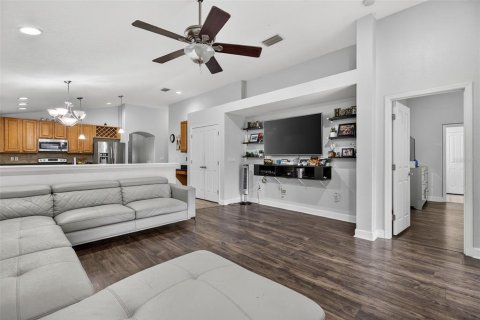 Casa en venta en Land O' Lakes, Florida, 4 dormitorios, 203.08 m2 № 1813608 - foto 19