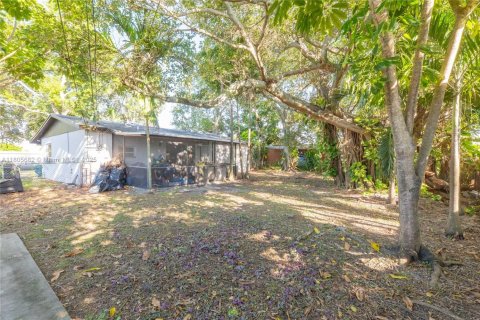 House in Miami Gardens, Florida 3 bedrooms, 104.52 sq.m. № 1742358 - photo 5