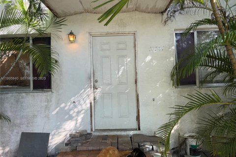 Land in Miami, Florida № 1994133 - photo 5