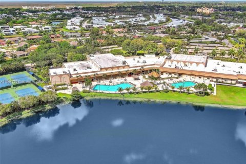 Villa ou maison à louer à Weston, Floride: 5 chambres, 223.71 m2 № 1946508 - photo 30