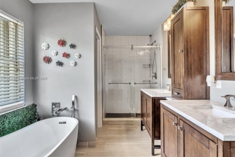 Villa ou maison à louer à Weston, Floride: 5 chambres, 223.71 m2 № 1946508 - photo 22