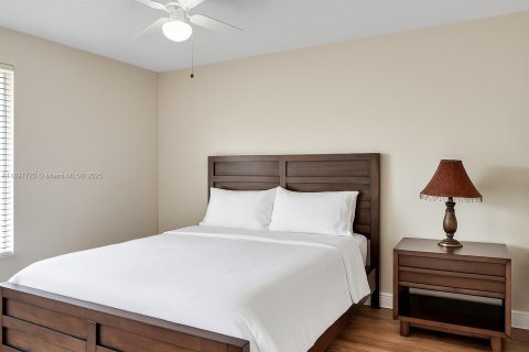 Villa ou maison à louer à Weston, Floride: 5 chambres, 223.71 m2 № 1946508 - photo 15