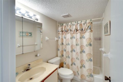 Condominio en venta en Holmes Beach, Florida, 2 dormitorios, 96.15 m2 № 2098324 - foto 16