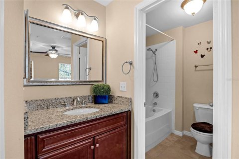 Condo in Celebration, Florida, 2 bedrooms  № 1552562 - photo 19
