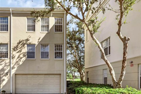 Condo in Celebration, Florida, 2 bedrooms  № 1552562 - photo 21