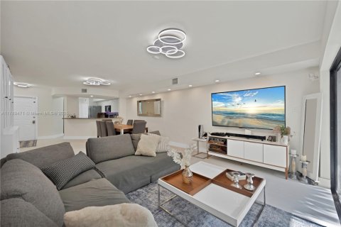 Condominio en venta en Aventura, Florida, 3 dormitorios, 158.58 m2 № 1861456 - foto 4