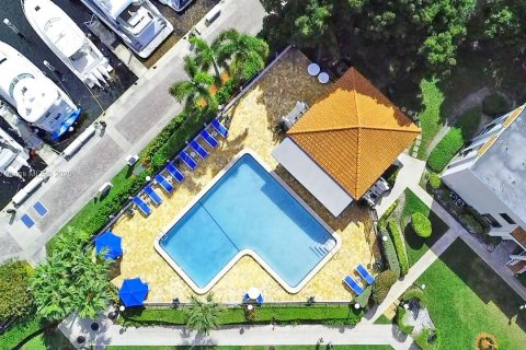 Condominio en venta en Aventura, Florida, 3 dormitorios, 158.58 m2 № 1861456 - foto 23