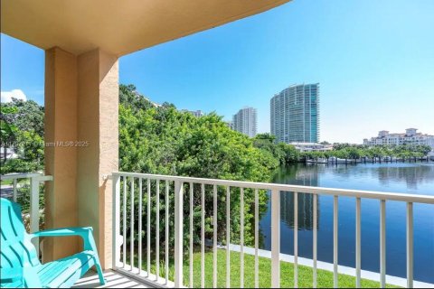 Condominio en alquiler en Aventura, Florida, 2 dormitorios, 102.19 m2 № 1935647 - foto 24
