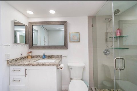 Condominio en alquiler en Aventura, Florida, 2 dormitorios, 102.19 m2 № 1935647 - foto 16