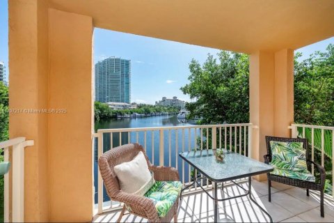 Condominio en alquiler en Aventura, Florida, 2 dormitorios, 102.19 m2 № 1935647 - foto 21