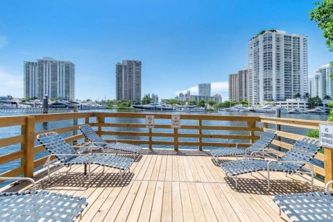 Condominio en alquiler en Aventura, Florida, 2 dormitorios, 102.19 m2 № 1935647 - foto 26