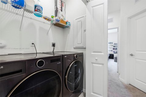 Townhouse in Homestead, Florida 3 bedrooms № 1781662 - photo 24