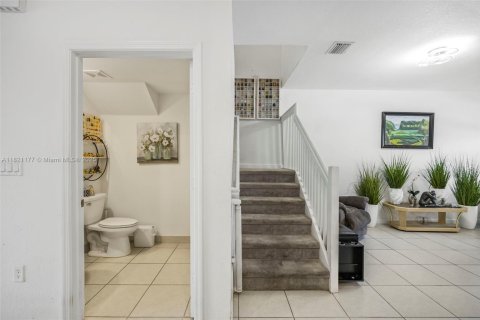 Townhouse in Homestead, Florida 3 bedrooms № 1781662 - photo 6