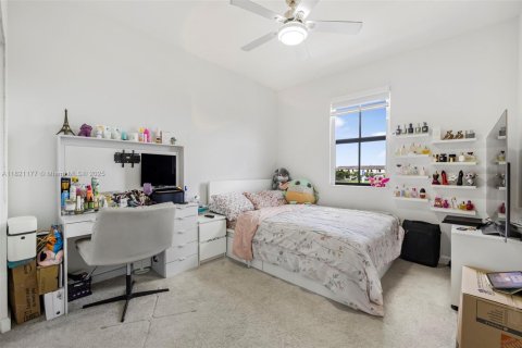 Townhouse in Homestead, Florida 3 bedrooms № 1781662 - photo 25
