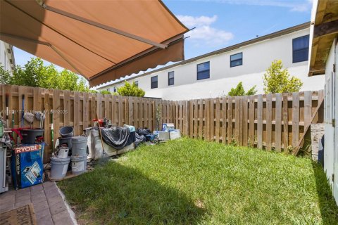 Townhouse in Homestead, Florida 3 bedrooms № 1781662 - photo 28