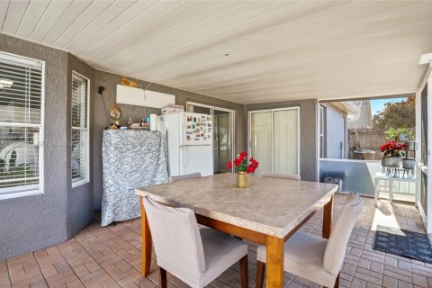 Villa ou maison à vendre à Orlando, Floride: 3 chambres, 128.48 m2 № 2020028 - photo 24