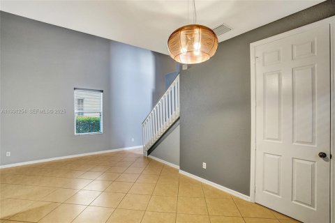 Villa ou maison à louer à Port St. Lucie, Floride: 3 chambres, 118.45 m2 № 1989827 - photo 25