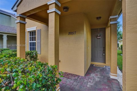 Villa ou maison à louer à Port St. Lucie, Floride: 3 chambres, 118.45 m2 № 1989827 - photo 2