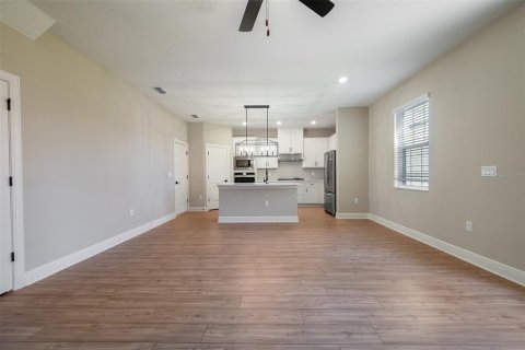 Casa en venta en Kissimmee, Florida, 4 dormitorios, 168.25 m2 № 1548601 - foto 3