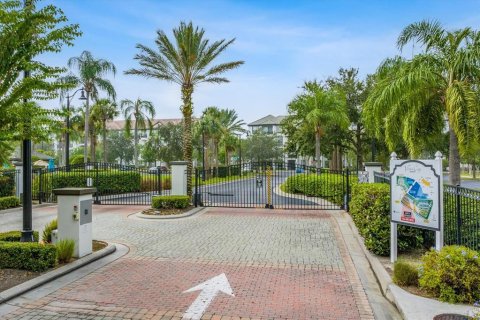Copropriété à vendre à Orlando, Floride: 3 chambres, 115.85 m2 № 2233115 - photo 2