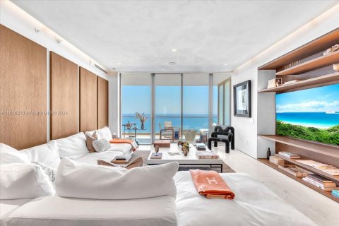 Condominio en venta en Sunny Isles Beach, Florida, 4 dormitorios, 249.16 m2 № 2021489 - foto 30