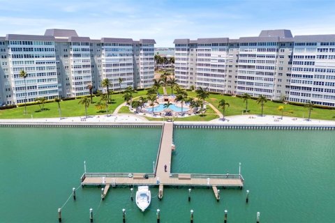 Condo à Saint Petersburg, Floride, 1 chambre № 2097644