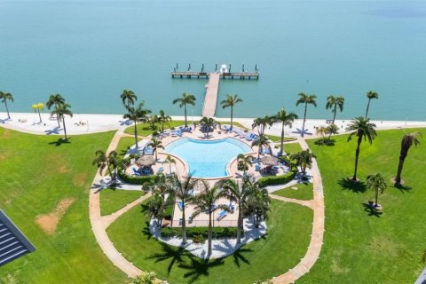Copropriété à vendre à Saint Petersburg, Floride: 1 chambre, 98.48 m2 № 2097644 - photo 3