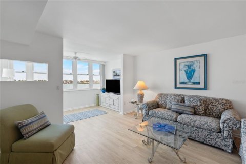 Copropriété à vendre à Saint Petersburg, Floride: 1 chambre, 98.48 m2 № 2097644 - photo 13