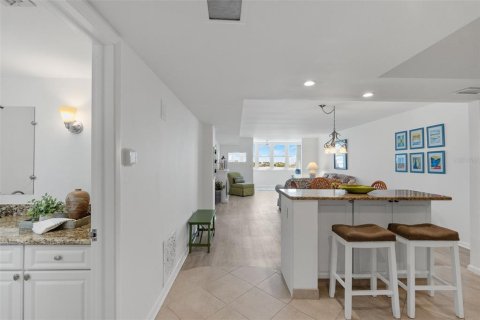 Copropriété à vendre à Saint Petersburg, Floride: 1 chambre, 98.48 m2 № 2097644 - photo 5
