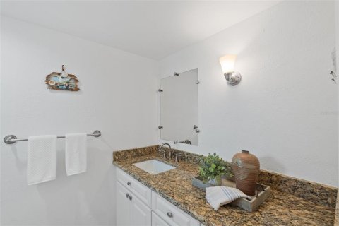 Copropriété à vendre à Saint Petersburg, Floride: 1 chambre, 98.48 m2 № 2097644 - photo 19