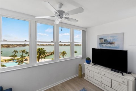 Copropriété à vendre à Saint Petersburg, Floride: 1 chambre, 98.48 m2 № 2097644 - photo 18